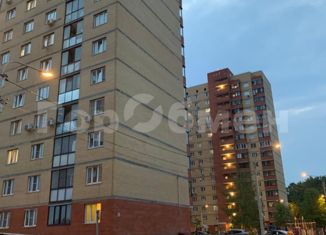 Продам трехкомнатную квартиру, 84 м2, посёлок городского типа Поварово, 1-й микрорайон, к1