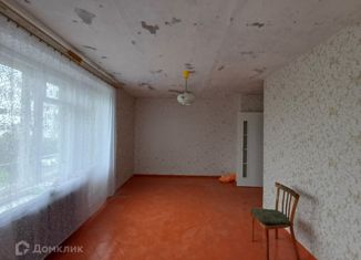 Продажа 2-комнатной квартиры, 40 м2, Сланцы, улица Баранова, 6