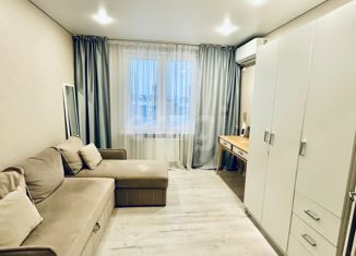 Продам 2-комнатную квартиру, 48.7 м2, Казань, улица Александра Курынова, 10к2, ЖК Светлая Долина