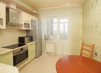 Продаю 2-комнатную квартиру, 55.6 м2, Тюменская область, улица Кузьмина, 14