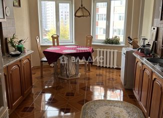 Продам четырехкомнатную квартиру, 163.3 м2, Владимир, Суздальский проспект, 9А, район Доброе