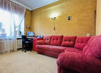 Продам 2-комнатную квартиру, 55.5 м2, Комсомольск-на-Амуре, проспект Мира, 33