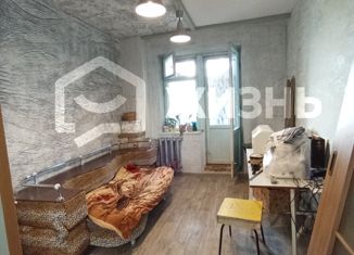 Продажа 3-комнатной квартиры, 63 м2, Екатеринбург, метро Геологическая, улица Репина, 88