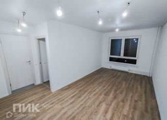 Сдаю в аренду 1-ком. квартиру, 35 м2, Москва, Саларьевская улица, 15к1