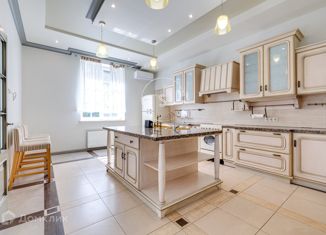 Сдаю в аренду дом, 550 м2, деревня Веледниково, Малая Парковая улица