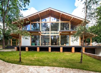 Продам дом, 600 м2, село Знаменское