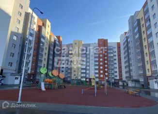 Продам 2-ком. квартиру, 53 м2, Нижний Новгород, Канавинский район, Вязниковская улица, 42