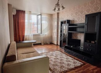 Продается 1-ком. квартира, 55 м2, Краснодар, улица Маяковского, 121, улица Маяковского