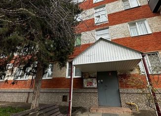 Продаю трехкомнатную квартиру, 60 м2, Краснодар, улица Воровского, 188
