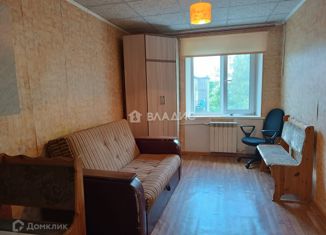 Продаю комнату, 32 м2, Смоленск, улица Маршала Соколовского, 5Б, Промышленный район