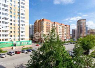 Продается 4-комнатная квартира, 80 м2, Новосибирск, улица Семьи Шамшиных, 41, метро Площадь Ленина
