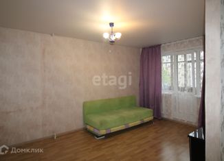 Продаю 1-комнатную квартиру, 32 м2, Челябинская область, улица Елькина, 94