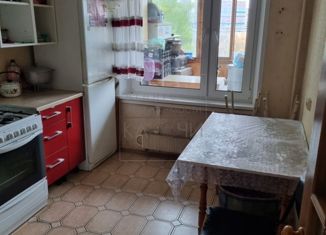 Продается трехкомнатная квартира, 64.9 м2, Москва, улица Бажова, 20, улица Бажова