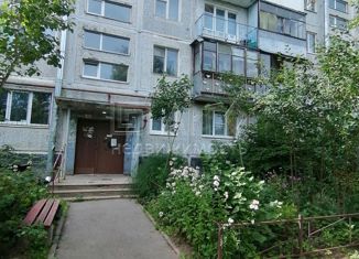 Трехкомнатная квартира на продажу, 62.2 м2, Ленинградская область, Школьная улица, 7