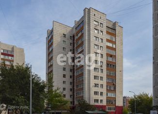 Продается 2-комнатная квартира, 49.8 м2, Тюменская область, улица Монтажников, 2