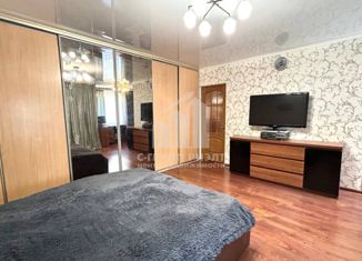 Продажа 2-комнатной квартиры, 61 м2, Калининград, улица Горького, 156