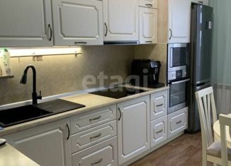 Продажа трехкомнатной квартиры, 109 м2, Тюменская область, Омская улица, 38