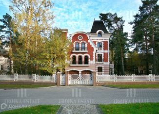 Продаю дом, 702 м2, поселок дома отдыха Озера, Озёрная улица, 73