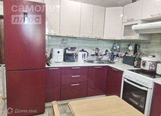 Продам 1-комнатную квартиру, 38.2 м2, Кировская область, улица Павла Корчагина, 240Ц