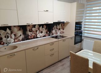 Трехкомнатная квартира на продажу, 73.3 м2, Новосибирск, улица Плахотного, 53/1, улица Плахотного