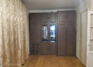 Продается 1-комнатная квартира, 32 м2, посёлок Стрельна, Санкт-Петербургское шоссе, 65