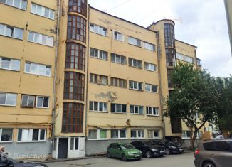 Продам комнату, 60 м2, Екатеринбург, улица Малышева, 21/5, метро Площадь 1905 года