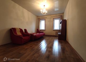 Продаю трехкомнатную квартиру, 60 м2, Пенза, улица Кураева, 32, Ленинский район