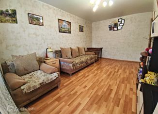 Продается 3-ком. квартира, 62 м2, село Дмитриевка, Трактовая улица, 14