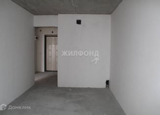 Продаю 2-комнатную квартиру, 42 м2, Новосибирск, улица Зорге, 229/3