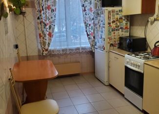 Продается трехкомнатная квартира, 64 м2, Нижний Новгород, улица Героя Советского Союза Усилова, 3к3, улица Героя Советского Союза Усилова