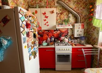 Двухкомнатная квартира на продажу, 46.2 м2, поселок городского типа Приютово, Первомайская улица, 18