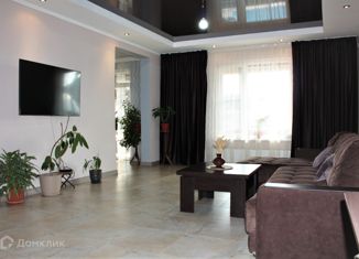 Продается дом, 255.7 м2, Апшеронск, улица Ворошилова, 146