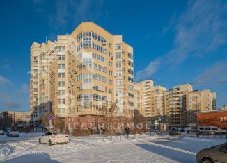 Продается 2-ком. квартира, 55.1 м2, Екатеринбург, улица Серова, 45, улица Серова