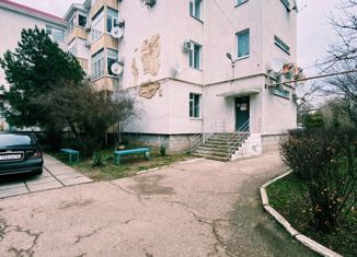 Двухкомнатная квартира на продажу, 60.5 м2, село Уютное, улица Терешковой, 23