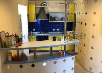 Продаю двухкомнатную квартиру, 50.7 м2, село Небуг, улица Газовиков, 2