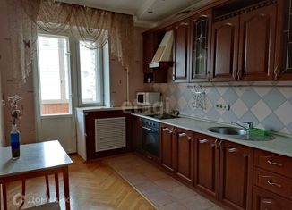 Продам 2-комнатную квартиру, 67.5 м2, Грязи, Коммунальная улица, 14А