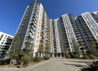 Продам трехкомнатную квартиру, 70.4 м2, Москва, Феодосийская улица, 7к6, метро Улица Старокачаловская