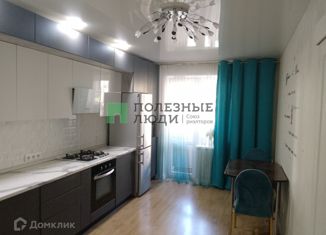 Продается 3-комнатная квартира, 79.8 м2, Саратов, улица имени П.Ф. Батавина, 13А, жилой район Солнечный-2