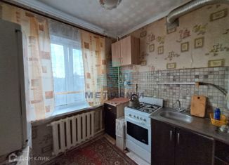 Сдам в аренду 2-ком. квартиру, 45 м2, Калуга, улица Петра Семёнова, 6