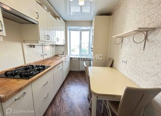 Продам 2-ком. квартиру, 49 м2, Строитель, улица Ленина, 19