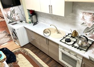 Продажа трехкомнатной квартиры, 57 м2, поселок городского типа Товарково, Туркестанская улица, 9