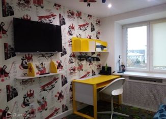 Продаю четырехкомнатную квартиру, 93.3 м2, Котлас, улица Толстого, 9