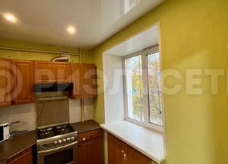 Продается 4-ком. квартира, 61.6 м2, Кола, улица Победы, 6