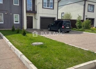 Продается таунхаус, 158.9 м2, деревня Байрак, Луговая улица, 3