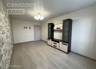 Продается 2-комнатная квартира, 61.6 м2, Киров, Торфяная улица, 9