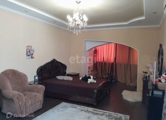 Продается 2-комнатная квартира, 78.5 м2, Астраханская область, Бакинская улица, 85