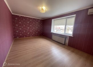 Продаю 2-ком. квартиру, 50 м2, Темрюк, улица Ленина, 98