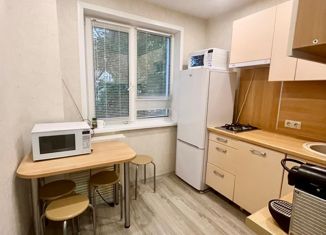 Продам 1-комнатную квартиру, 32.5 м2, Киров, улица Чапаева, 32, Ленинский район