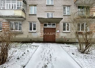 Продам двухкомнатную квартиру, 43.9 м2, Санкт-Петербург, Разводная улица, 31