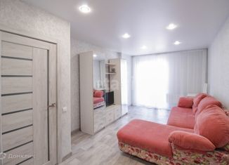 Продаю двухкомнатную квартиру, 43 м2, Новоалтайск, Прудская улица, 40